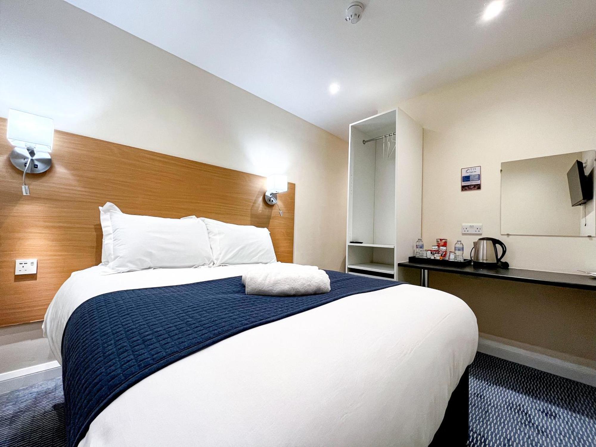 Atis The Park Inn Дувр Екстер'єр фото