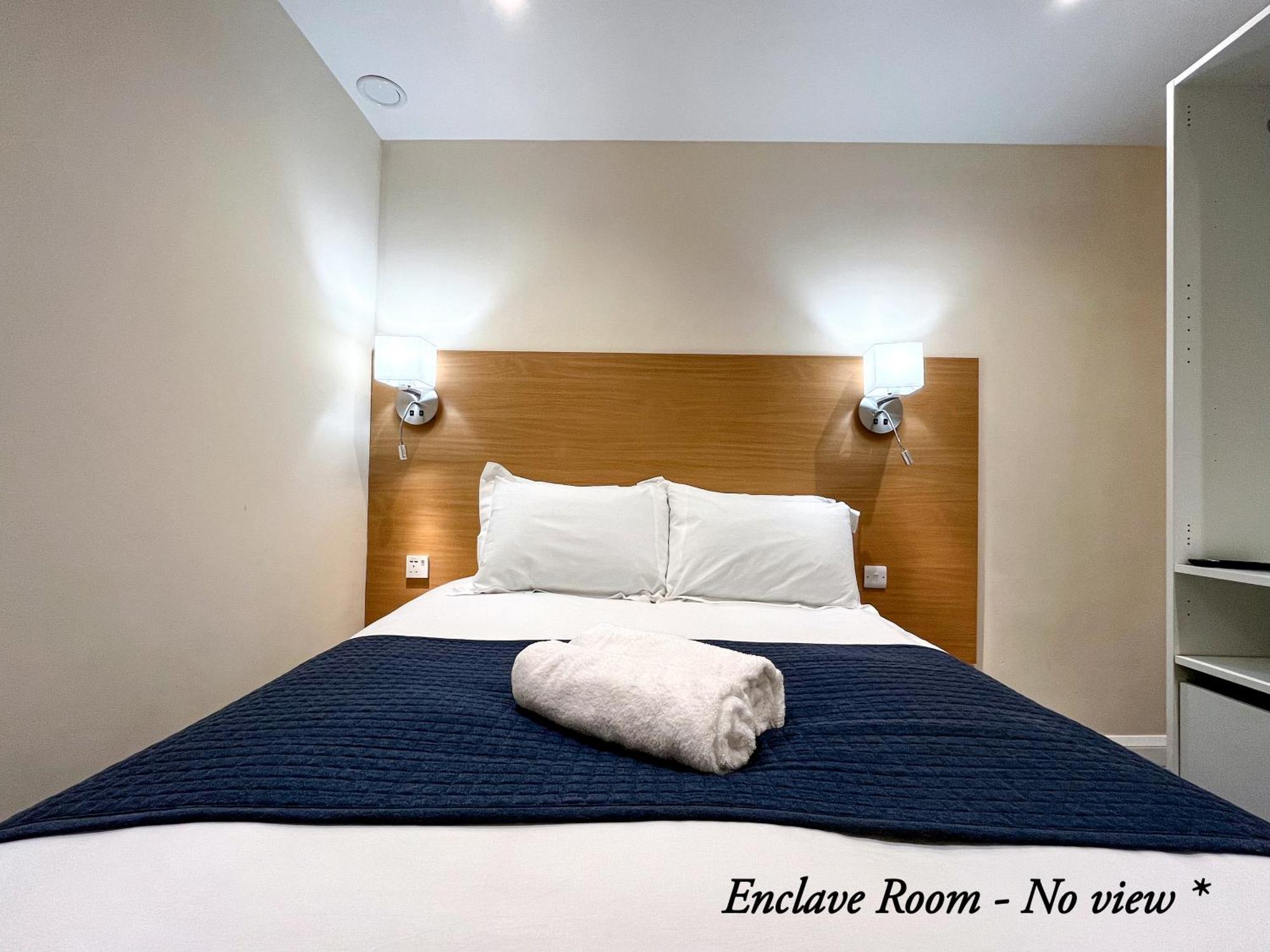 Atis The Park Inn Дувр Екстер'єр фото